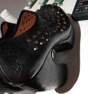 Fluevog hi repell, sz 10.5